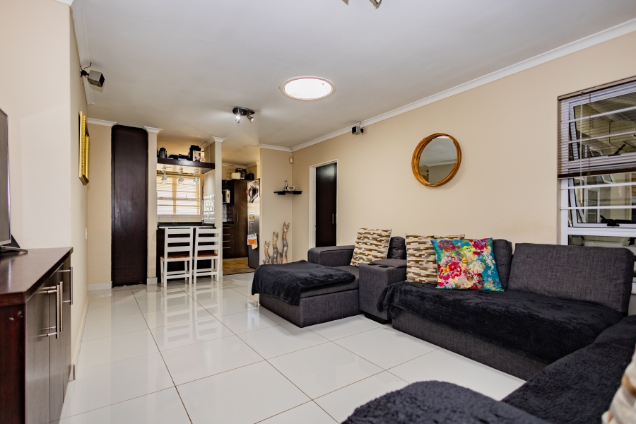 3 Bedroom Property for Sale in Plattekloof Glen Western Cape